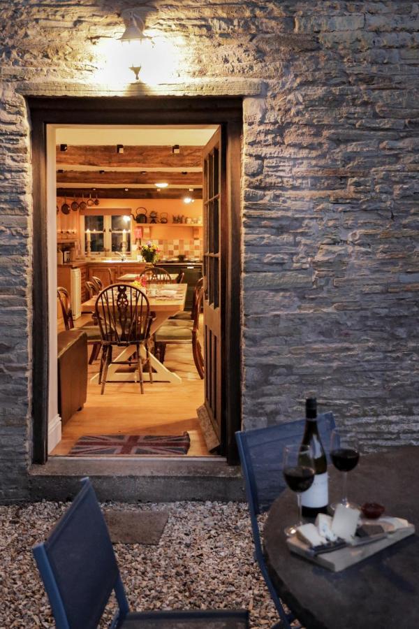 Bridge Farmhouse B&B Hereford Bagian luar foto